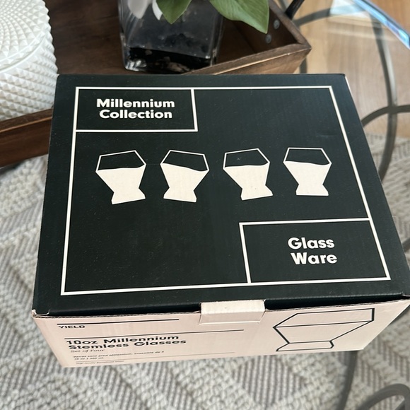 NEW Yield Millenium Stemless Glasses - Set of 4 - Picture 6 of 9